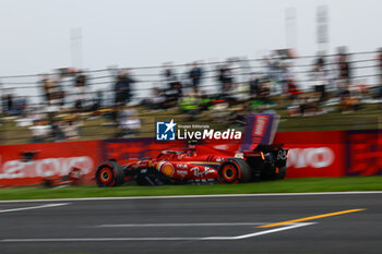 2024-04-20 - 55 SAINZ Carlos (spa), Scuderia Ferrari SF-24, action crash, accident, during the Formula 1 Lenovo Chinese Grand Prix 2024, 5th round of the 2024 Formula One World Championship from April 19 to 21, 2024 on the Shanghai International Circuit, in Shanghai, China - F1 - CHINESE GRAND PRIX 2024 - FORMULA 1 - MOTORS