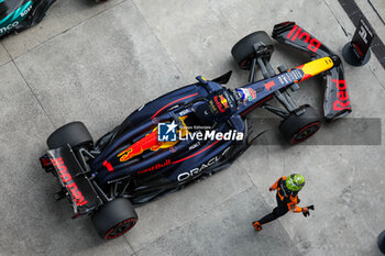 2024-04-20 - VERSTAPPEN Max (ned), Red Bull Racing RB20, NORRIS Lando (gbr), McLaren F1 Team MCL38, portrait during the Formula 1 Lenovo Chinese Grand Prix 2024, 5th round of the 2024 Formula One World Championship from April 19 to 21, 2024 on the Shanghai International Circuit, in Shanghai, China - F1 - CHINESE GRAND PRIX 2024 - FORMULA 1 - MOTORS
