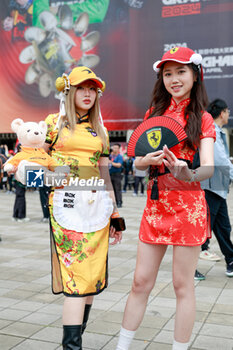 21/04/2024 - Fan of Scuderia Ferrari during the Formula 1 Lenovo Chinese Grand Prix 2024, 5th round of the 2024 Formula One World Championship from April 19 to 21, 2024 on the Shanghai International Circuit, in Shanghai, China - F1 - CHINESE GRAND PRIX 2024 - FORMULA 1 - MOTORI