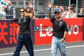 2024-04-21 - HAMILTON Lewis (gbr), Mercedes AMG F1 Team W15, portrait and RUSSELL George (gbr), Mercedes AMG F1 Team W15, portrait during the Formula 1 Lenovo Chinese Grand Prix 2024, 5th round of the 2024 Formula One World Championship from April 19 to 21, 2024 on the Shanghai International Circuit, in Shanghai, China - F1 - CHINESE GRAND PRIX 2024 - FORMULA 1 - MOTORS