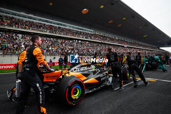 2024-04-21 - NORRIS Lando (gbr), McLaren F1 Team MCL38, during the Formula 1 Lenovo Chinese Grand Prix 2024, 5th round of the 2024 Formula One World Championship from April 19 to 21, 2024 on the Shanghai International Circuit, in Shanghai, China - F1 - CHINESE GRAND PRIX 2024 - FORMULA 1 - MOTORS