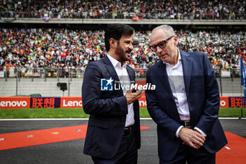 2024-04-21 - DOMENICALI Stefano (ita), Chairman and CEO Formula One Group FOG, portrait, BEN SULAYEM Mohammed (uae), President of the FIA, portrait pre grid during the Formula 1 Lenovo Chinese Grand Prix 2024, 5th round of the 2024 Formula One World Championship from April 19 to 21, 2024 on the Shanghai International Circuit, in Shanghai, China - F1 - CHINESE GRAND PRIX 2024 - FORMULA 1 - MOTORS