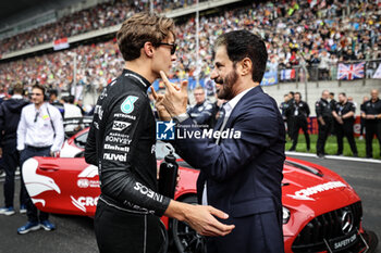 2024-04-21 - RUSSELL George (gbr), Mercedes AMG F1 Team W15, portrait, BEN SULAYEM Mohammed (uae), President of the FIA, portrait pre grid during the Formula 1 Lenovo Chinese Grand Prix 2024, 5th round of the 2024 Formula One World Championship from April 19 to 21, 2024 on the Shanghai International Circuit, in Shanghai, China - F1 - CHINESE GRAND PRIX 2024 - FORMULA 1 - MOTORS