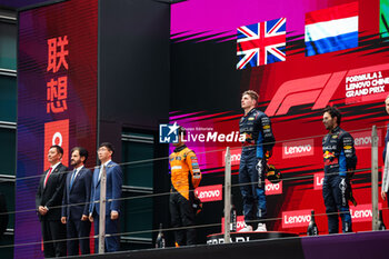 2024-04-21 - Podium: VERSTAPPEN Max (ned), Red Bull Racing RB20, NORRIS Lando (gbr), McLaren F1 Team MCL38, PEREZ Sergio (mex), Red Bull Racing RB20, BEN SULAYEM Mohammed (uae), President of the FIA, portrait, during the Formula 1 Lenovo Chinese Grand Prix 2024, 5th round of the 2024 Formula One World Championship from April 19 to 21, 2024 on the Shanghai International Circuit, in Shanghai, China - F1 - CHINESE GRAND PRIX 2024 - FORMULA 1 - MOTORS