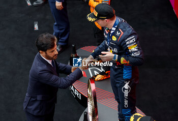 21/04/2024 - BEN SULAYEM Mohammed (uae), President of the FIA, portrait and VERSTAPPEN Max (ned), Red Bull Racing RB20, portrait during the Formula 1 Lenovo Chinese Grand Prix 2024, 5th round of the 2024 Formula One World Championship from April 19 to 21, 2024 on the Shanghai International Circuit, in Shanghai, China - F1 - CHINESE GRAND PRIX 2024 - FORMULA 1 - MOTORI