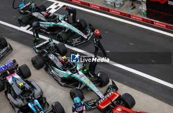 2024-04-21 - RUSSELL George (gbr), Mercedes AMG F1 Team W15, portrait during the Formula 1 Lenovo Chinese Grand Prix 2024, 5th round of the 2024 Formula One World Championship from April 19 to 21, 2024 on the Shanghai International Circuit, in Shanghai, China - F1 - CHINESE GRAND PRIX 2024 - FORMULA 1 - MOTORS