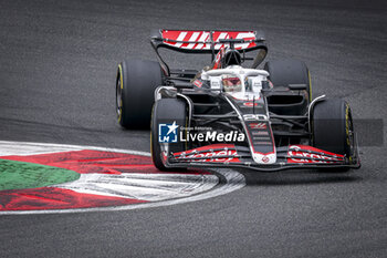 21/04/2024 - 20 MAGNUSSEN Kevin (den), Haas F1 Team VF-24 Ferrari, action during the Formula 1 Lenovo Chinese Grand Prix 2024, 5th round of the 2024 Formula One World Championship from April 19 to 21, 2024 on the Shanghai International Circuit, in Shanghai, China - F1 - CHINESE GRAND PRIX 2024 - FORMULA 1 - MOTORI
