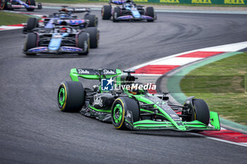 21/04/2024 - 77 BOTTAS Valtteri (fin), Stake F1 Team Kick Sauber C44, action during the Formula 1 Lenovo Chinese Grand Prix 2024, 5th round of the 2024 Formula One World Championship from April 19 to 21, 2024 on the Shanghai International Circuit, in Shanghai, China - F1 - CHINESE GRAND PRIX 2024 - FORMULA 1 - MOTORI