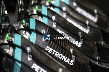 2024-05-02 - Mercedes AMG F1 Team W15, mechanical detail front wings during the Formula 1 Crypto.com Miami Grand Prix 2024, 6th round of the 2024 Formula One World Championship from May 3 to 5, 2024 on the Miami International Autodrome, in Miami, United States of America - F1 - MIAMI GRAND PRIX 2024 - FORMULA 1 - MOTORS