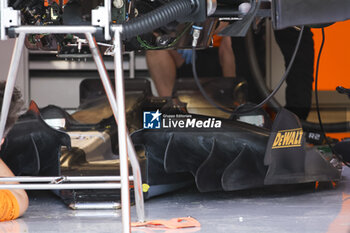 2024-05-02 - McLaren F1 Team MCL38, mechanical detail diffuser floor during the Formula 1 Crypto.com Miami Grand Prix 2024, 6th round of the 2024 Formula One World Championship from May 3 to 5, 2024 on the Miami International Autodrome, in Miami, United States of America - F1 - MIAMI GRAND PRIX 2024 - FORMULA 1 - MOTORS