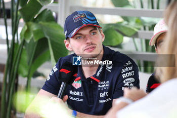 2024-05-02 - VERSTAPPEN Max (ned), Red Bull Racing RB20, portrait during the Formula 1 Crypto.com Miami Grand Prix 2024, 6th round of the 2024 Formula One World Championship from May 3 to 5, 2024 on the Miami International Autodrome, in Miami, United States of America - F1 - MIAMI GRAND PRIX 2024 - FORMULA 1 - MOTORS
