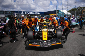 04/05/2024 - 04 NORRIS Lando (gbr), McLaren F1 Team MCL38, action during the Formula 1 Crypto.com Miami Grand Prix 2024, 6th round of the 2024 Formula One World Championship from May 3 to 5, 2024 on the Miami International Autodrome, in Miami, United States of America - F1 - MIAMI GRAND PRIX 2024 - FORMULA 1 - MOTORI