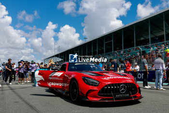 2024-05-04 - Mercedes Safety Car during the Formula 1 Crypto.com Miami Grand Prix 2024, 6th round of the 2024 Formula One World Championship from May 3 to 5, 2024 on the Miami International Autodrome, in Miami, United States of America - F1 - MIAMI GRAND PRIX 2024 - FORMULA 1 - MOTORS
