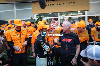 2024-05-06 - MAFFEI Greg (usa), President & Chief Executive Officer of Liberty Media, NORRIS Lando (gbr), McLaren F1 Team MCL38, portrait celebration during the Formula 1 Crypto.com Miami Grand Prix 2024, 6th round of the 2024 Formula One World Championship from May 3 to 5, 2024 on the Miami International Autodrome, in Miami, United States of America - F1 - MIAMI GRAND PRIX 2024 - FORMULA 1 - MOTORS