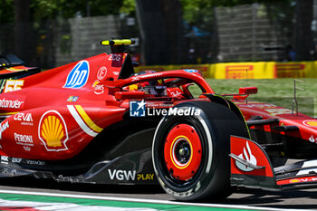 2024-05-17 - Carlos Sainz Ferrari Spa Scuderia Ferrari - FORMULA 1 MSC CRUISES GRAN PREMIO DELL'EMILIA-ROMAGNA 2024 - FREE PRACTICE 1 - FORMULA 1 - MOTORS