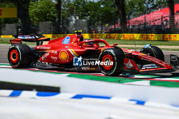 2024-05-17 - Carlos Sainz Ferrari Spa Scuderia Ferrari - FORMULA 1 MSC CRUISES GRAN PREMIO DELL'EMILIA-ROMAGNA 2024 - FREE PRACTICE 1 - FORMULA 1 - MOTORS