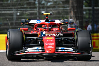 2024-05-17 - Carlos Sainz Ferrari Spa Scuderia Ferrari - FORMULA 1 MSC CRUISES GRAN PREMIO DELL'EMILIA-ROMAGNA 2024 - FREE PRACTICE 1 - FORMULA 1 - MOTORS