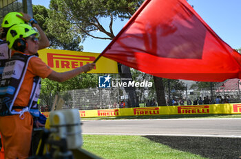 2024-05-17 - Red Flag at Autodromo Internazionale Enzo e Dino Ferrari - FORMULA 1 MSC CRUISES GRAN PREMIO DELL'EMILIA-ROMAGNA 2024 - FREE PRACTICE 1 - FORMULA 1 - MOTORS