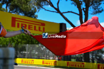 2024-05-17 - Red Flag at Autodromo Internazionale Enzo e Dino Ferrari - FORMULA 1 MSC CRUISES GRAN PREMIO DELL'EMILIA-ROMAGNA 2024 - FREE PRACTICE 1 - FORMULA 1 - MOTORS