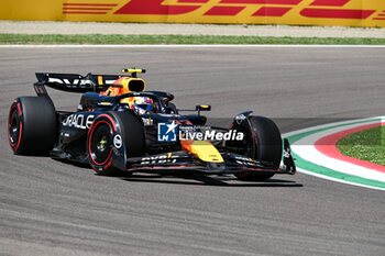 2024-05-17 - Sergio Perez Mendoza Red Bull Racing Limited Oracle Red Bull Racing - FORMULA 1 MSC CRUISES GRAN PREMIO DELL'EMILIA-ROMAGNA 2024 - FREE PRACTICE 1 - FORMULA 1 - MOTORS