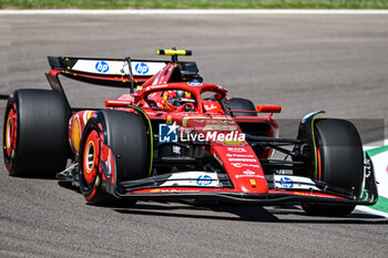 2024-05-17 - Carlos Sainz Ferrari Spa Scuderia Ferrari - FORMULA 1 MSC CRUISES GRAN PREMIO DELL'EMILIA-ROMAGNA 2024 - FREE PRACTICE 1 - FORMULA 1 - MOTORS