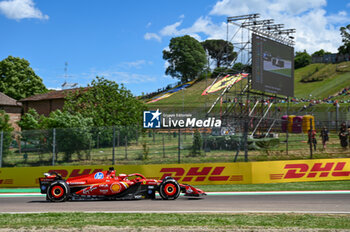 2024-05-17 - Carlos Sainz Ferrari Spa Scuderia Ferrari - FORMULA 1 MSC CRUISES GRAN PREMIO DELL'EMILIA-ROMAGNA 2024 - FREE PRACTICE 1 - FORMULA 1 - MOTORS