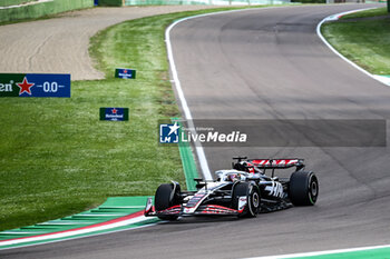 2024-05-17 - Kevin Magnussen Haas Formula LLC MoneyGram Haas Fl Team - FORMULA 1 MSC CRUISES GRAN PREMIO DELL'EMILIA-ROMAGNA 2024 - FREE PRACTICE 1 - FORMULA 1 - MOTORS