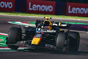 2024-05-17 - Sergio Perez Mendoza Red Bull Racing Limited Oracle Red Bull Racing - FORMULA 1 MSC CRUISES GRAN PREMIO DELL'EMILIA-ROMAGNA 2024 - FREE PRACTICE 1 - FORMULA 1 - MOTORS