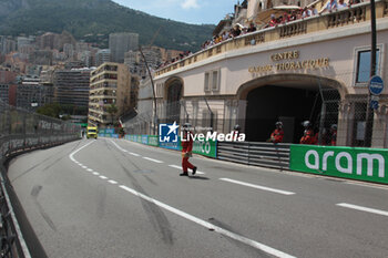 2024-05-26 - signs of accident o Sergio Perez (MEX) - Oracle Red Bull Racing - Red Bull RB20 - Honda RBPT in first lap



during Formula 1 Grand Prix de Monaco 2024 at Monte Carlo (MC), may 23-26 2024 - FORMULA 1 GRAND PRIX DE MONACO - RACE - FORMULA 1 - MOTORS