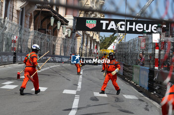 2024-05-26 - Signs and consequence of accident o Sergio Perez (MEX) - Oracle Red Bull Racing - Red Bull RB20 - Honda RBPT during first lap of the race



during Formula 1 Grand Prix de Monaco 2024 at Monte Carlo (MC), may 23-26 2024 - FORMULA 1 GRAND PRIX DE MONACO - RACE - FORMULA 1 - MOTORS