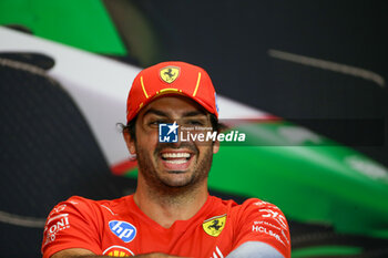 2024-05-17 - Carlos Sainz Jr. (ESP) - Scuderia Ferrari - Ferrari SF-24 - Ferrari - FORMULA 1 MSC CRUISES GRAN PREMIO DELL'EMILIA-ROMAGNA 2024 - FREE PRACTICE 1 AND 2 - FORMULA 1 - MOTORS