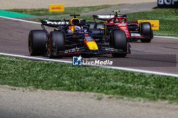 2024-05-17 - Max Verstappen (NED) - Oracle Red Bull Racing - Red Bull RB20 - Honda RBPT - FORMULA 1 MSC CRUISES GRAN PREMIO DELL'EMILIA-ROMAGNA 2024 - FREE PRACTICE 1 AND 2 - FORMULA 1 - MOTORS