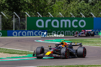 2024-05-17 - Sergio Perez (MEX) - Oracle Red Bull Racing - Red Bull RB20 - Honda RBPT

during FORMULA 1 MSC CRUISES GRAN PREMIO DEL MADE IN ITALY E DELL'EMILIA-ROMAGNA 2 Autodromo Enzo e Dino Ferrari, Imola (BO) Italy - FORMULA 1 MSC CRUISES GRAN PREMIO DELL'EMILIA-ROMAGNA 2024 - FREE PRACTICE 1 AND 2 - FORMULA 1 - MOTORS