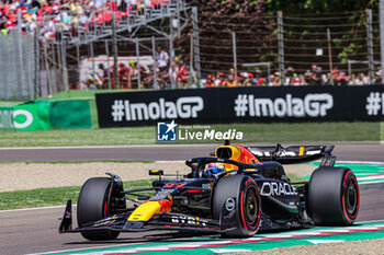 2024-05-17 - Sergio Perez (MEX) - Oracle Red Bull Racing - Red Bull RB20 - Honda RBPT

during FORMULA 1 MSC CRUISES GRAN PREMIO DEL MADE IN ITALY E DELL'EMILIA-ROMAGNA 2 Autodromo Enzo e Dino Ferrari, Imola (BO) Italy - FORMULA 1 MSC CRUISES GRAN PREMIO DELL'EMILIA-ROMAGNA 2024 - FREE PRACTICE 1 AND 2 - FORMULA 1 - MOTORS