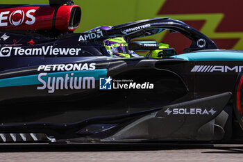 2024-05-17 - Lewis Hamilton (GBR) - Mercedes-AMG PETRONAS F1 Team - Mercedes W15 - Mercedes E Performance - FORMULA 1 MSC CRUISES GRAN PREMIO DELL'EMILIA-ROMAGNA 2024 - FREE PRACTICE 1 AND 2 - FORMULA 1 - MOTORS