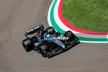 2024-05-17 - George Russell (GBR) - Mercedes-AMG PETRONAS F1 Team - Mercedes W15 - Mercedes E Performance - FORMULA 1 MSC CRUISES GRAN PREMIO DELL'EMILIA-ROMAGNA 2024 - FREE PRACTICE 1 AND 2 - FORMULA 1 - MOTORS