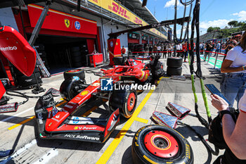 2024-05-17 - Charles Leclerc (MON) - Scuderia Ferrari - Ferrari SF-24 - Ferrari - FORMULA 1 MSC CRUISES GRAN PREMIO DELL'EMILIA-ROMAGNA 2024 - FREE PRACTICE 1 AND 2 - FORMULA 1 - MOTORS