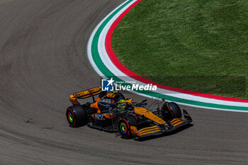 2024-05-17 - Lando Norris (GBR) - McLaren Formula 1 Team - McLaren MCL38 - Mercedes - FORMULA 1 MSC CRUISES GRAN PREMIO DELL'EMILIA-ROMAGNA 2024 - FREE PRACTICE 1 AND 2 - FORMULA 1 - MOTORS