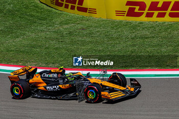 2024-05-17 - Lando Norris (GBR) - McLaren Formula 1 Team - McLaren MCL38 - Mercedes - FORMULA 1 MSC CRUISES GRAN PREMIO DELL'EMILIA-ROMAGNA 2024 - FREE PRACTICE 1 AND 2 - FORMULA 1 - MOTORS