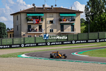 2024-05-17 - Oscar Piastri (AUS) - McLaren Formula 1 Team - McLaren MCL38 - Mercedes
 

during FORMULA 1 MSC CRUISES GRAN PREMIO DEL MADE IN ITALY E DELL'EMILIA-ROMAGNA 2 Autodromo Enzo e Dino Ferrari, Imola (BO) Italy - FORMULA 1 MSC CRUISES GRAN PREMIO DELL'EMILIA-ROMAGNA 2024 - FREE PRACTICE 1 AND 2 - FORMULA 1 - MOTORS