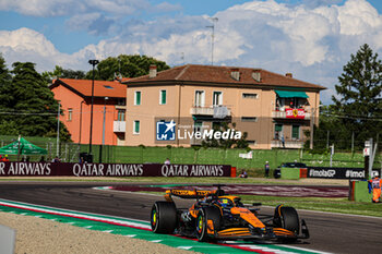 2024-05-17 - Oscar Piastri (AUS) - McLaren Formula 1 Team - McLaren MCL38 - Mercedes
 

during FORMULA 1 MSC CRUISES GRAN PREMIO DEL MADE IN ITALY E DELL'EMILIA-ROMAGNA 2 Autodromo Enzo e Dino Ferrari, Imola (BO) Italy - FORMULA 1 MSC CRUISES GRAN PREMIO DELL'EMILIA-ROMAGNA 2024 - FREE PRACTICE 1 AND 2 - FORMULA 1 - MOTORS