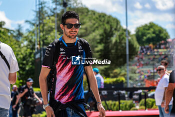 2024-05-17 - Esteban Ocon (FRA) - Alpine F1 Team - Alpine A524 - Renault - FORMULA 1 MSC CRUISES GRAN PREMIO DELL'EMILIA-ROMAGNA 2024 - FREE PRACTICE 1 AND 2 - FORMULA 1 - MOTORS