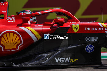 2024-05-17 - Carlos Sainz Jr. (ESP) - Scuderia Ferrari - Ferrari SF-24 - Ferrari

during FORMULA 1 MSC CRUISES GRAN PREMIO DEL MADE IN ITALY E DELL'EMILIA-ROMAGNA 2 Autodromo Enzo e Dino Ferrari, Imola (BO) Italy - FORMULA 1 MSC CRUISES GRAN PREMIO DELL'EMILIA-ROMAGNA 2024 - FREE PRACTICE 1 AND 2 - FORMULA 1 - MOTORS