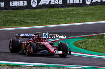 2024-05-17 - Carlos Sainz Jr. (ESP) - Scuderia Ferrari - Ferrari SF-24 - Ferrari

during FORMULA 1 MSC CRUISES GRAN PREMIO DEL MADE IN ITALY E DELL'EMILIA-ROMAGNA 2 Autodromo Enzo e Dino Ferrari, Imola (BO) Italy - FORMULA 1 MSC CRUISES GRAN PREMIO DELL'EMILIA-ROMAGNA 2024 - FREE PRACTICE 1 AND 2 - FORMULA 1 - MOTORS