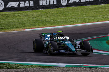 2024-05-17 - Fernando Alonso (ESP) - Aston Martin Aramco F1 Team - Aston Martin AMR24 - Mercedes

during FORMULA 1 MSC CRUISES GRAN PREMIO DEL MADE IN ITALY E DELL'EMILIA-ROMAGNA 2 Autodromo Enzo e Dino Ferrari, Imola (BO) Italy - FORMULA 1 MSC CRUISES GRAN PREMIO DELL'EMILIA-ROMAGNA 2024 - FREE PRACTICE 1 AND 2 - FORMULA 1 - MOTORS