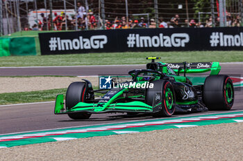 2024-05-17 - Zhou Guanyu (CHN) - Stake F1 Team Kick Sauber - Sauber C44 - Ferrari

during FORMULA 1 MSC CRUISES GRAN PREMIO DEL MADE IN ITALY E DELL'EMILIA-ROMAGNA 2 Autodromo Enzo e Dino Ferrari, Imola (BO) Italy - FORMULA 1 MSC CRUISES GRAN PREMIO DELL'EMILIA-ROMAGNA 2024 - FREE PRACTICE 1 AND 2 - FORMULA 1 - MOTORS