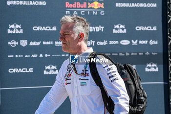 2024-05-17 - james Allison (G Mercedes-AMG Petronas F1 Team technical director - FORMULA 1 MSC CRUISES GRAN PREMIO DELL'EMILIA-ROMAGNA 2024 - FREE PRACTICE 1 AND 2 - FORMULA 1 - MOTORS