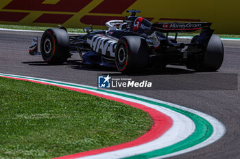 2024-05-17 - Oliver Bearman (GBR) - Reserve Driver, Scuderia Ferrari / Haas F1 Team - FORMULA 1 MSC CRUISES GRAN PREMIO DELL'EMILIA-ROMAGNA 2024 - FREE PRACTICE 1 AND 2 - FORMULA 1 - MOTORS