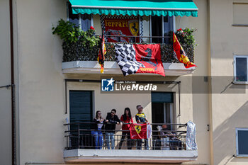 2024-05-17 - People from balcony at Rivazza turn

during FORMULA 1 MSC CRUISES GRAN PREMIO DEL MADE IN ITALY E DELL'EMILIA-ROMAGNA 2 Autodromo Enzo e Dino Ferrari, Imola (BO) Italy - FORMULA 1 MSC CRUISES GRAN PREMIO DELL'EMILIA-ROMAGNA 2024 - FREE PRACTICE 1 AND 2 - FORMULA 1 - MOTORS