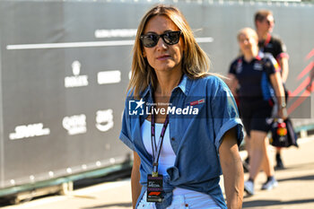 2024-05-18 - Mara Sangiorgio Sky F1 Tv team - FORMULA 1 MSC CRUISES GRAN PREMIO DELL'EMILIA-ROMAGNA 2024 - PADDOCK AND DRIVERS - FORMULA 1 - MOTORS